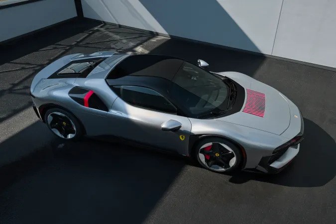 FERRARI_CZ26-21