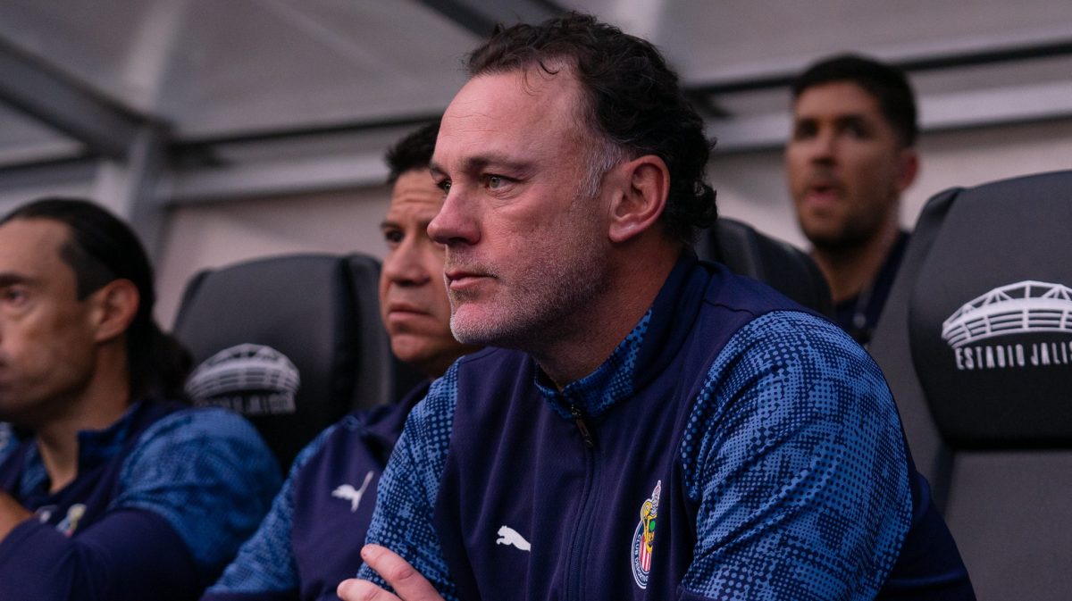 Pega la presión en el Rebaño Sagrado: Milito truena contra críticos y extécnicos y jugadores de Chivas