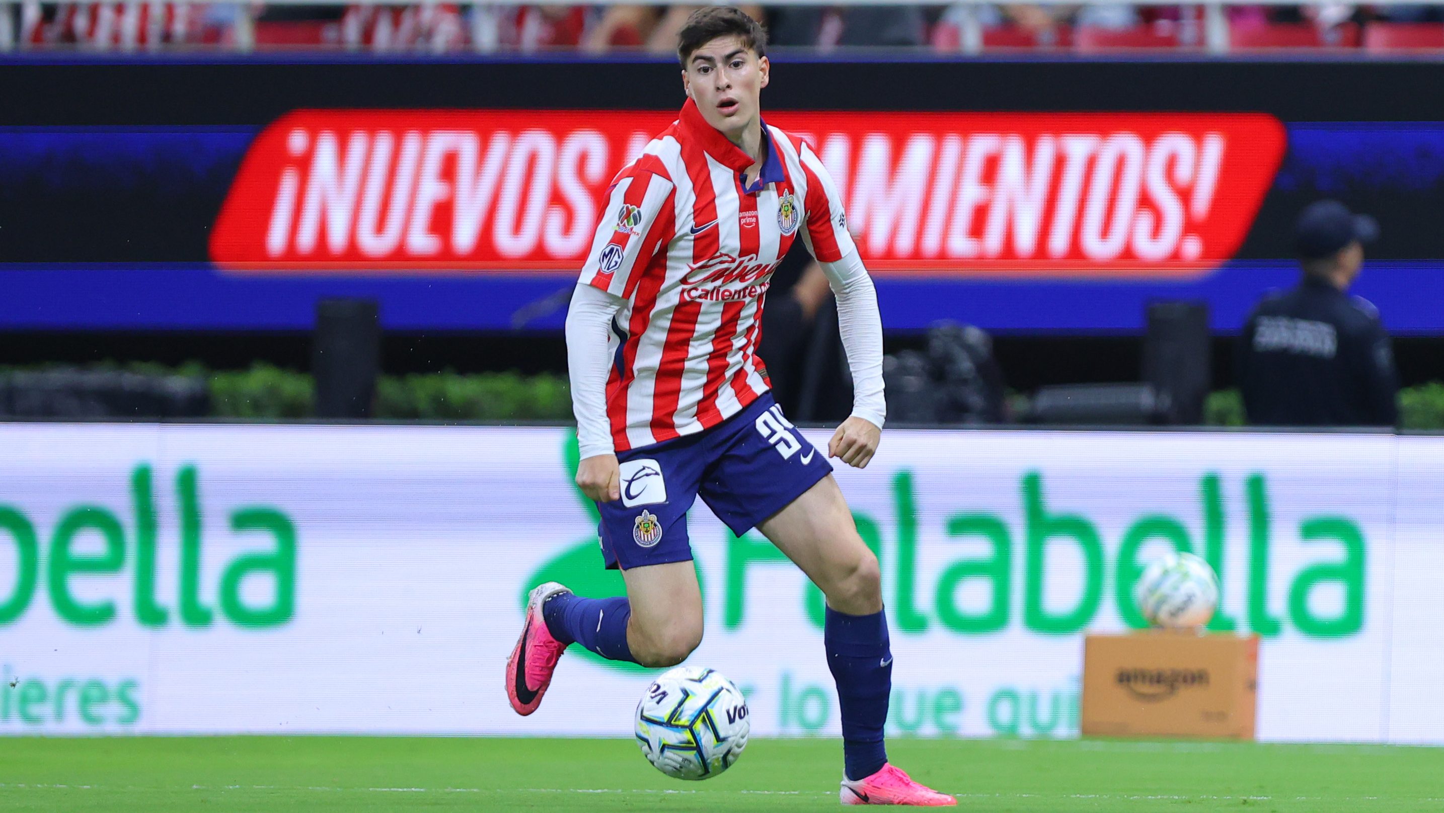 De la cantera de Chivas a Grecia: Las cifras millonarias del fichaje de Armando González