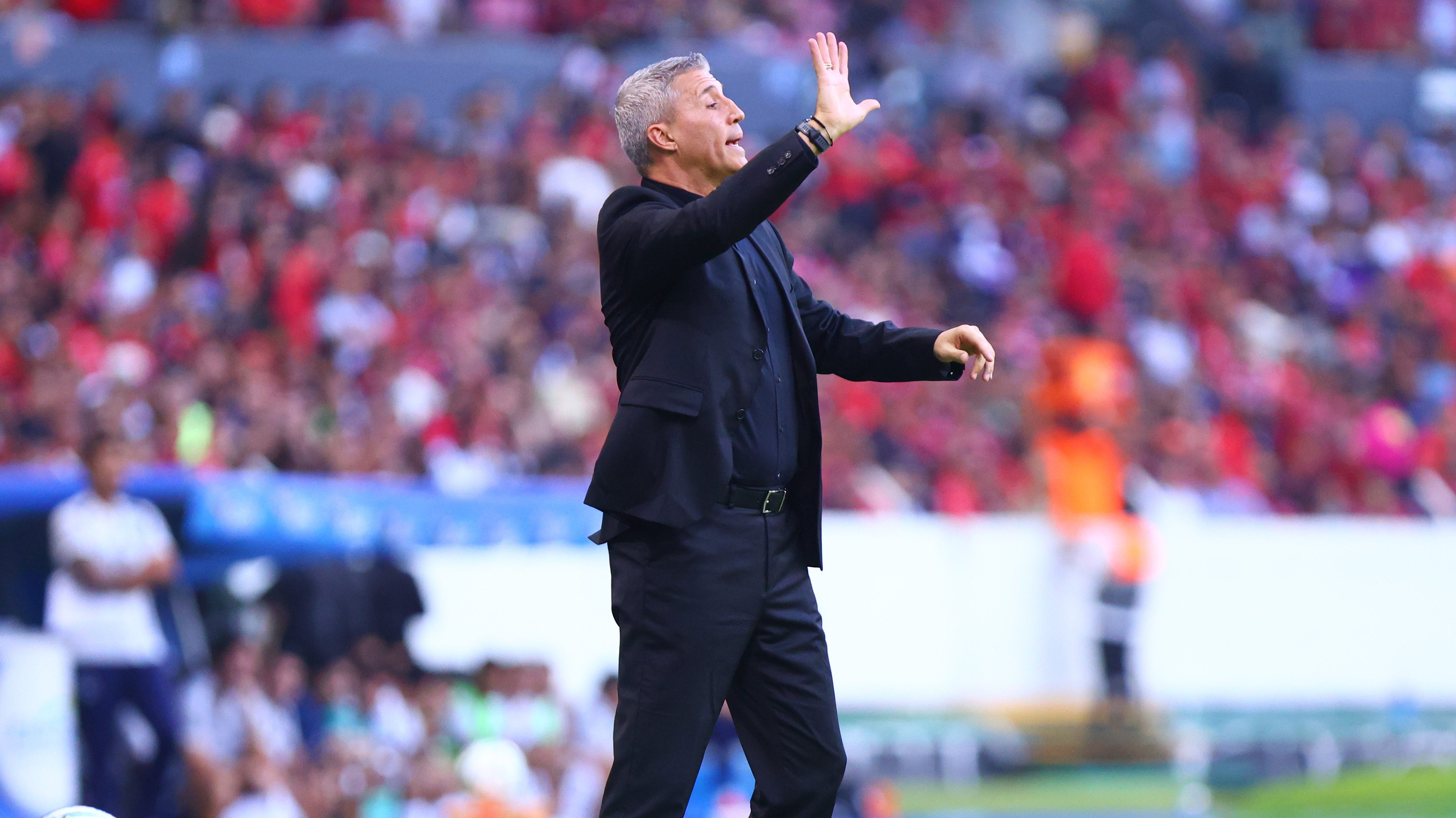 Hernán Crespo paga derecho de piso y suma su segunda derrota con Atlas