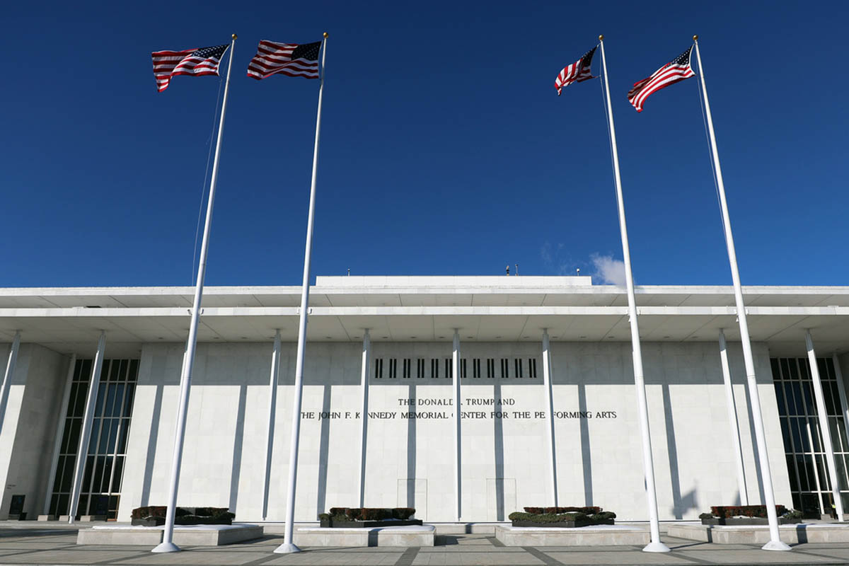 La administración Trump plantea demoler el Kennedy Center por no acceder a cerrarlo para ser remodelado