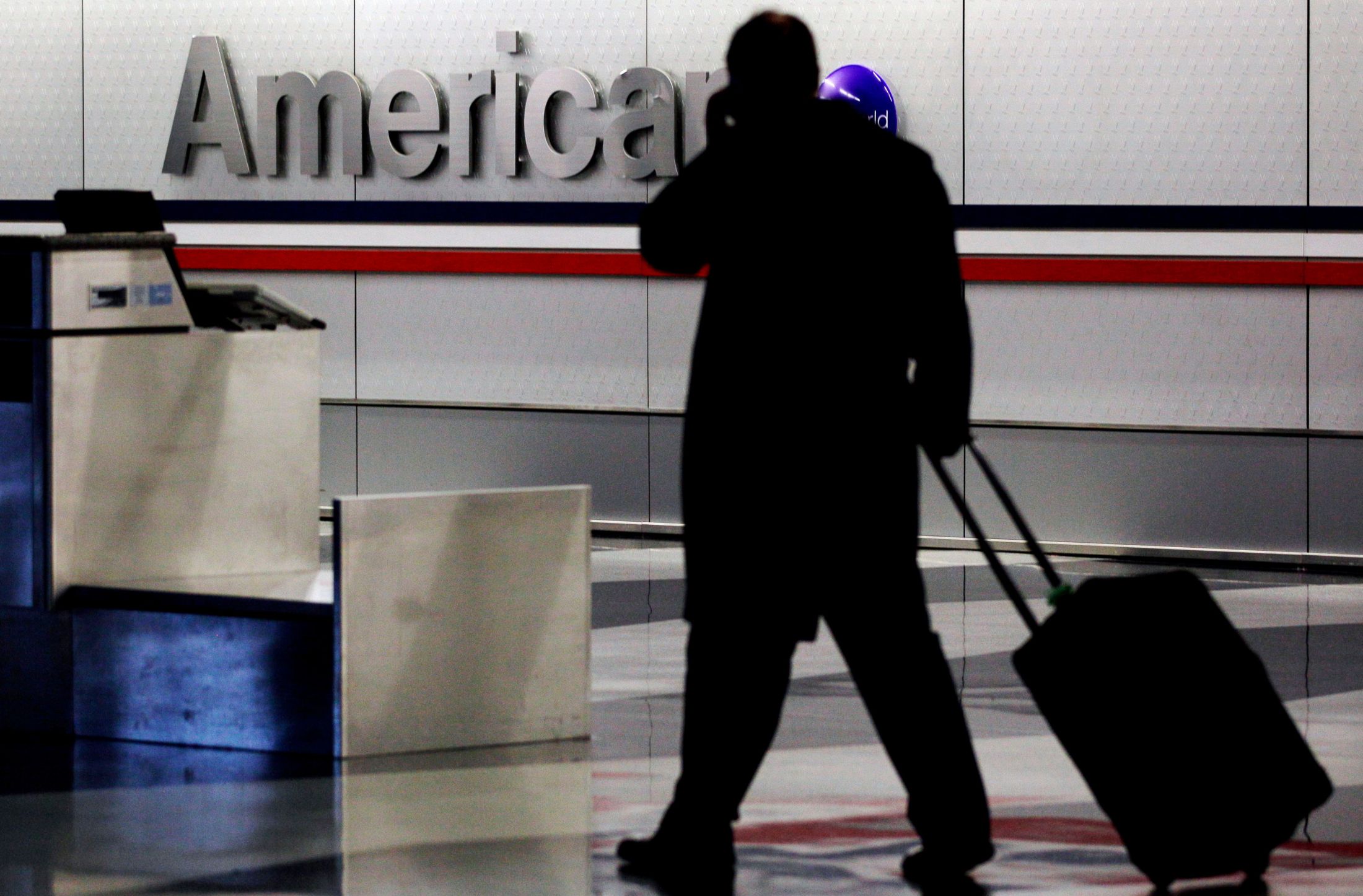 Juez anula política de Trump que suspendió visas de inmigrantes de 75 países
