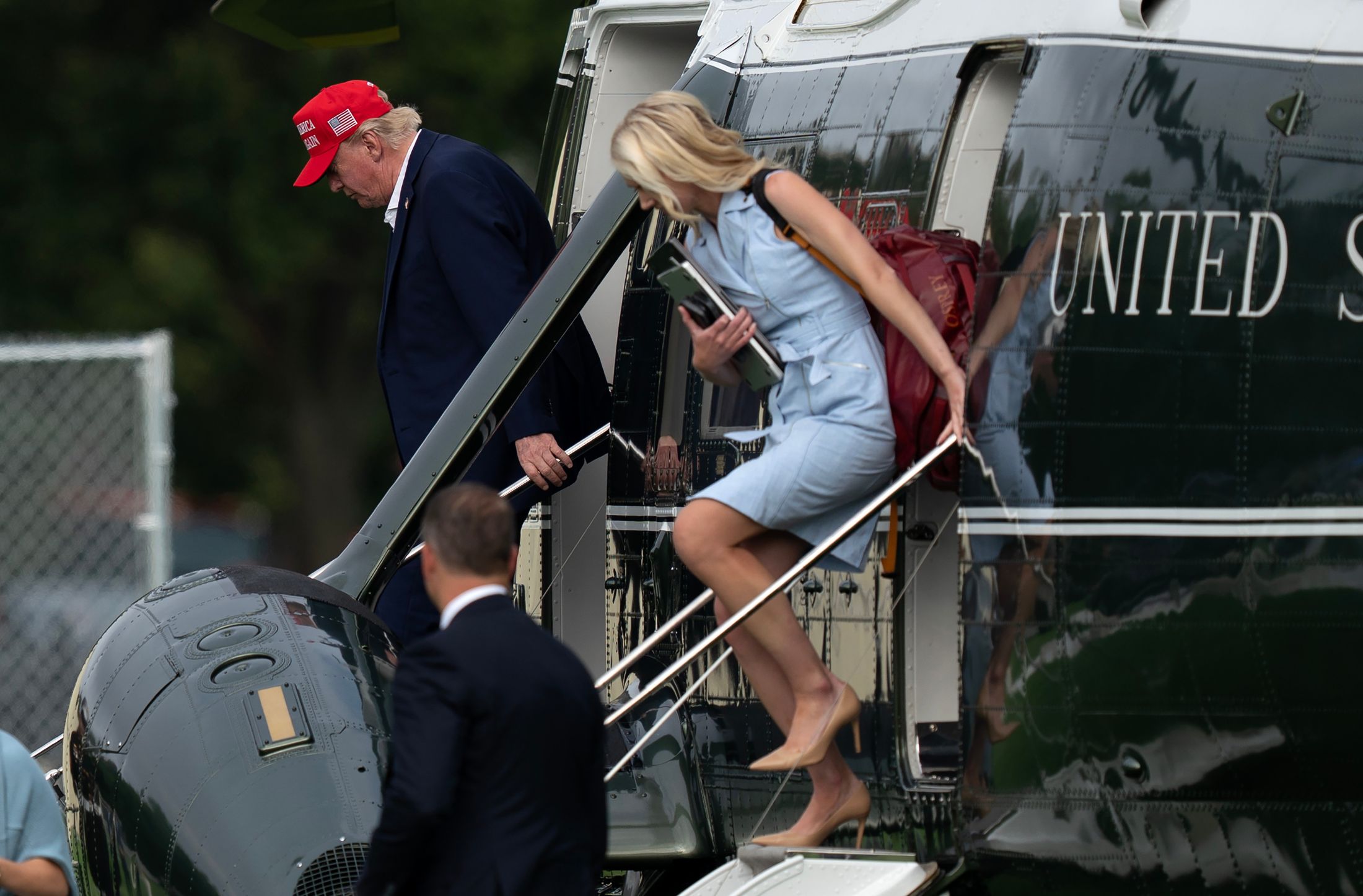 La “impresora humana” de Trump queda bajo escrutinio tras volar en secreto con él desde Turquía