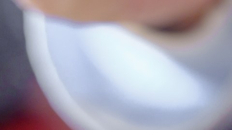 Un hombre sufrió una lesión cerebral tras comer ostras en un restaurante: ¿qué explica este fenómeno?