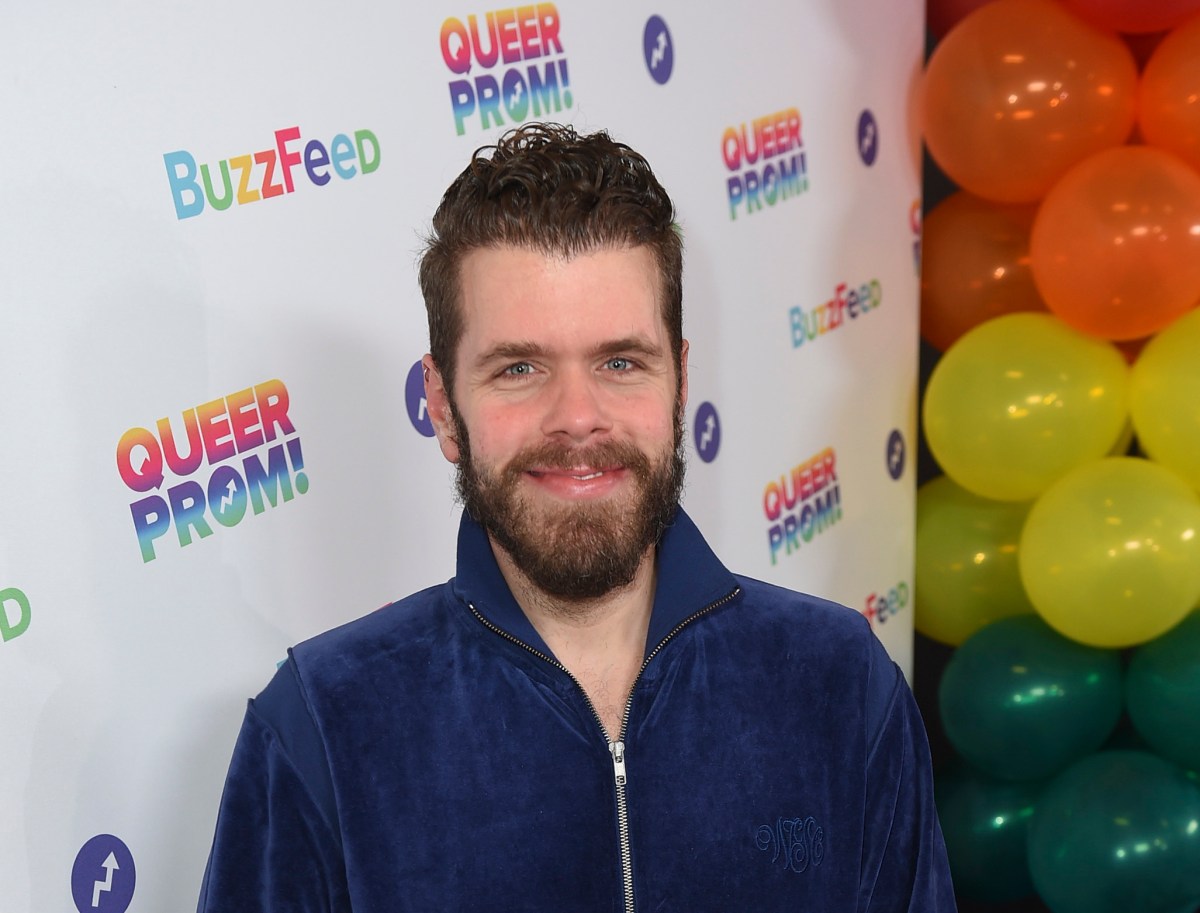 Familia de Perez Hilton ofreció nueva actualización sobre la salud del bloguero