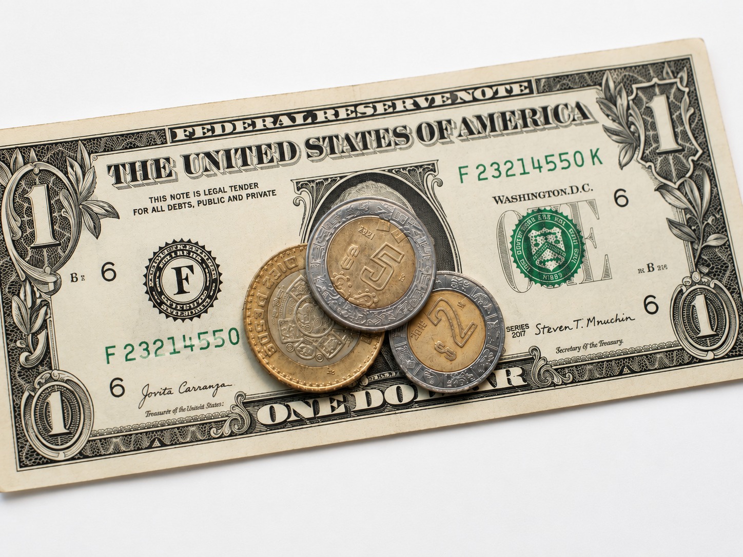 Precio del dólar en México hoy, 20 de agosto del 2026: billete verde cae debajo de $17 pesos