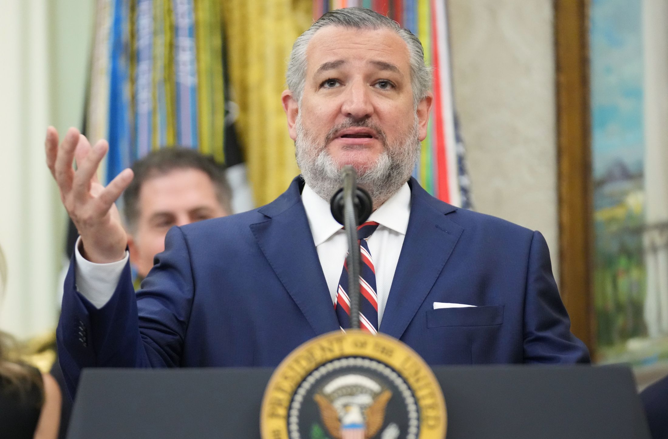 Ted Cruz advierte una batalla de $200 millones por el Senado de Texas y aumenta la tensión