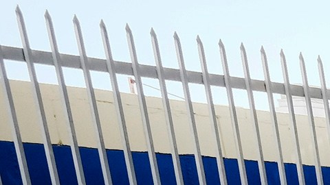 In this June 6, 2015 photo, employees wipe down a car at a car wash in the Pacoimia section of Los Angeles. Growth in the U.S. services sector slowed in September as sales fell and new orders plunged, the Institute for Supply Management said Monday, Oct. 5, 2015, evidence that stock market volatility may have hit consumer confidence and limited spending. (AP Photo/Richard Vogel)