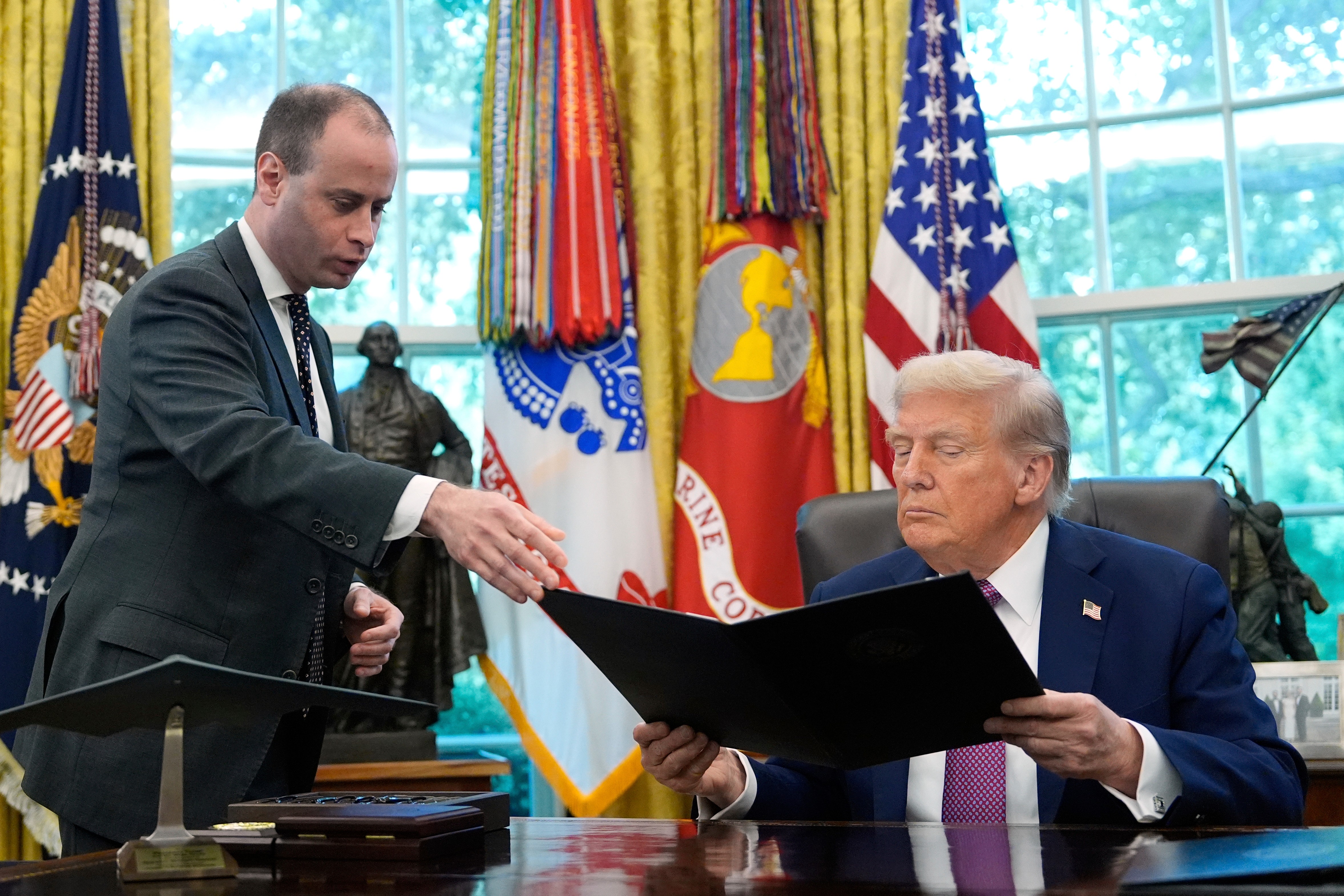 Trump anuncia nombramiento de Will Scharf como asesor de la Casa Blanca