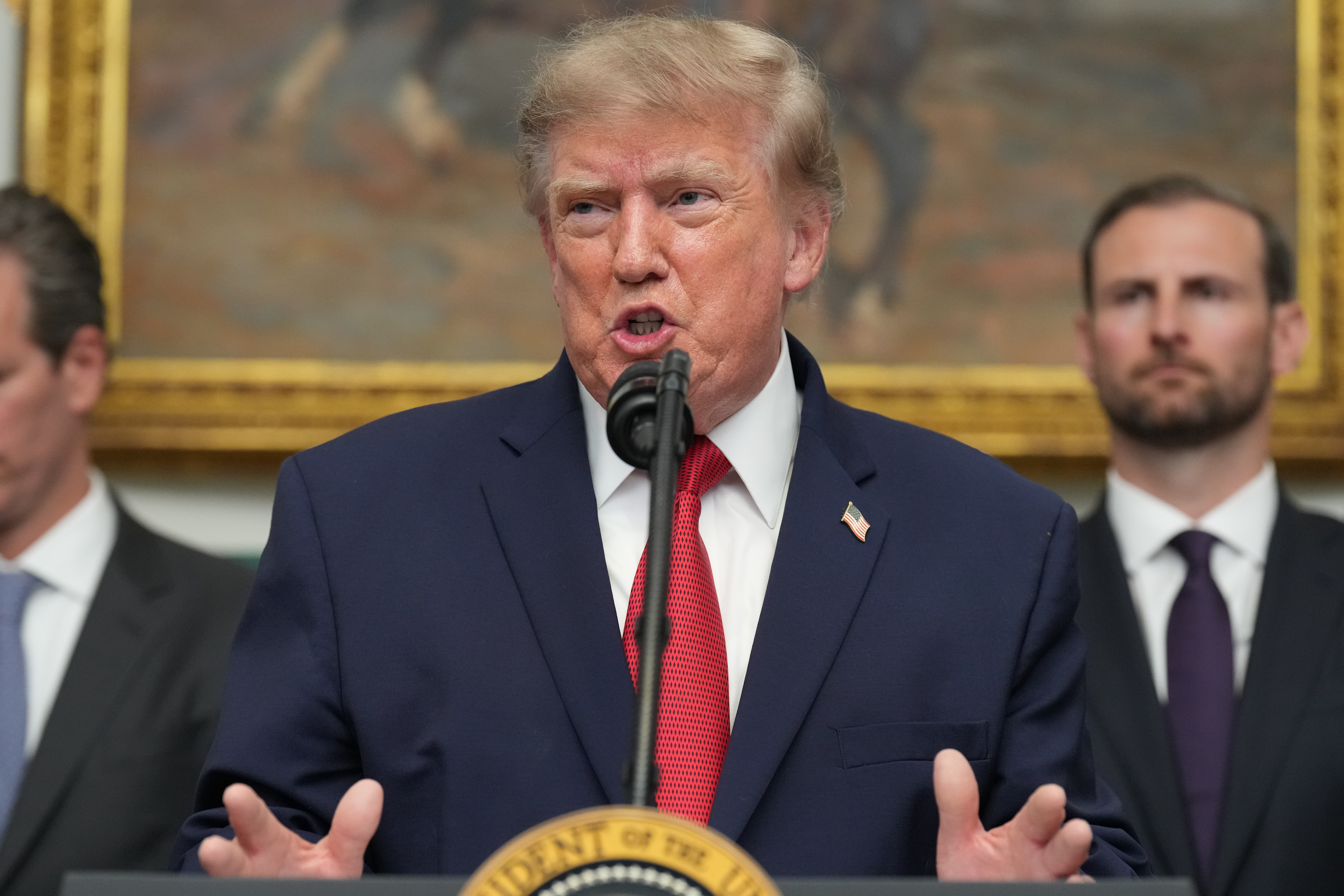 Trump anuncia ofensiva económica “sin precedentes” para aislar a Irán