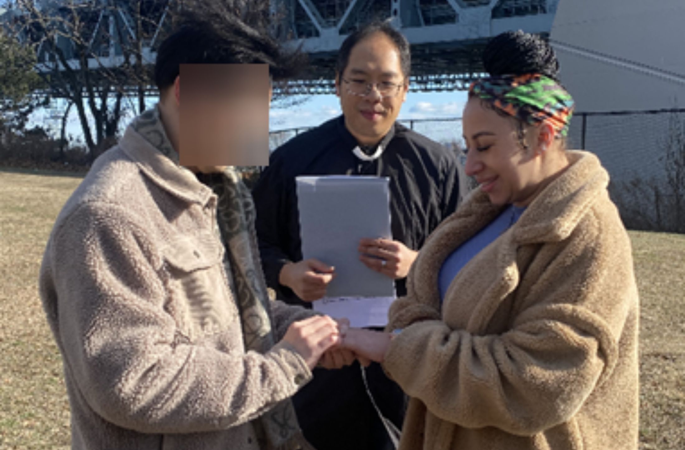 Red migratoria organizaba matrimonios falsos para tramitar Green Card de hasta $100,000