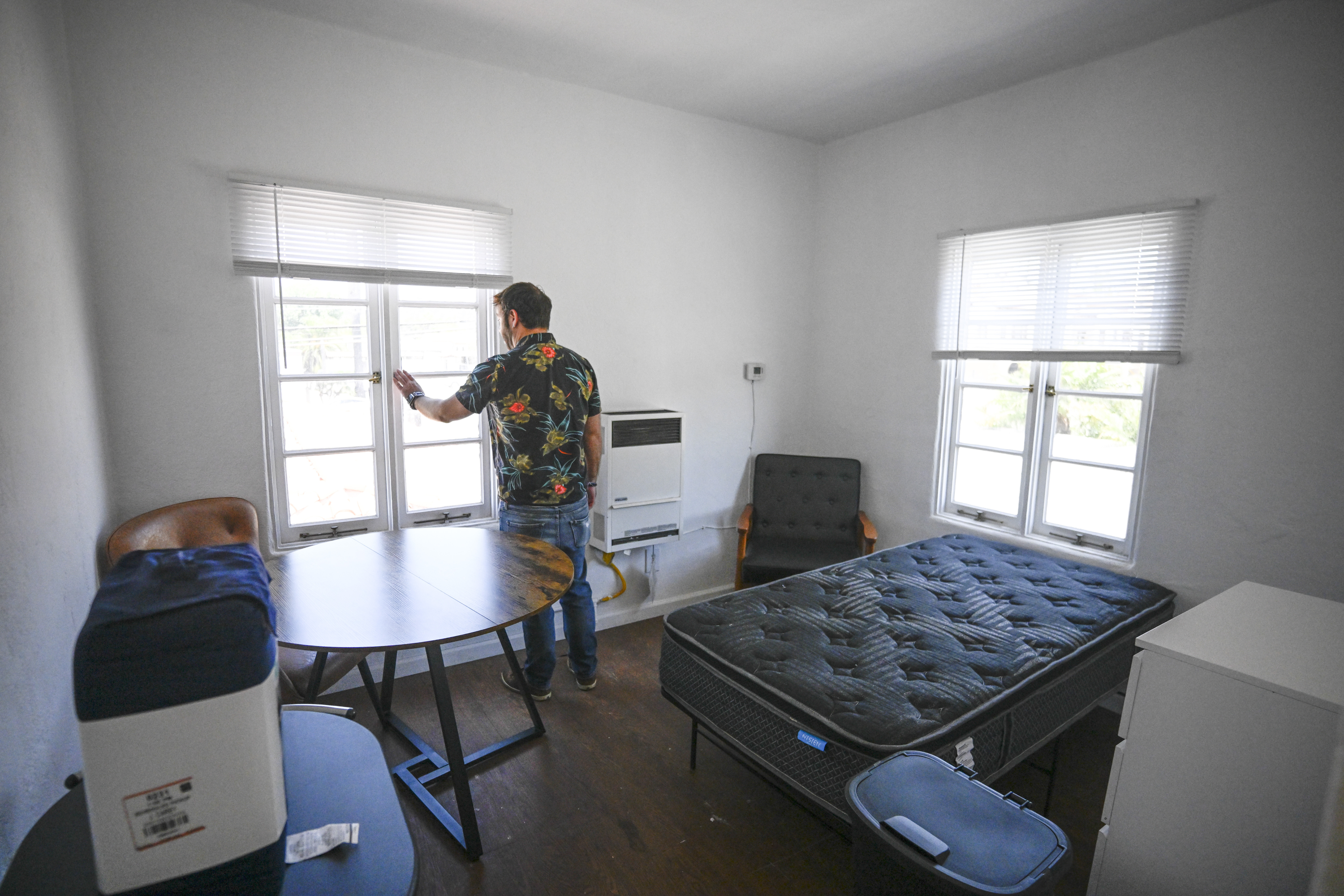 Condado de Los Ángeles abre listas de espera para viviendas públicas