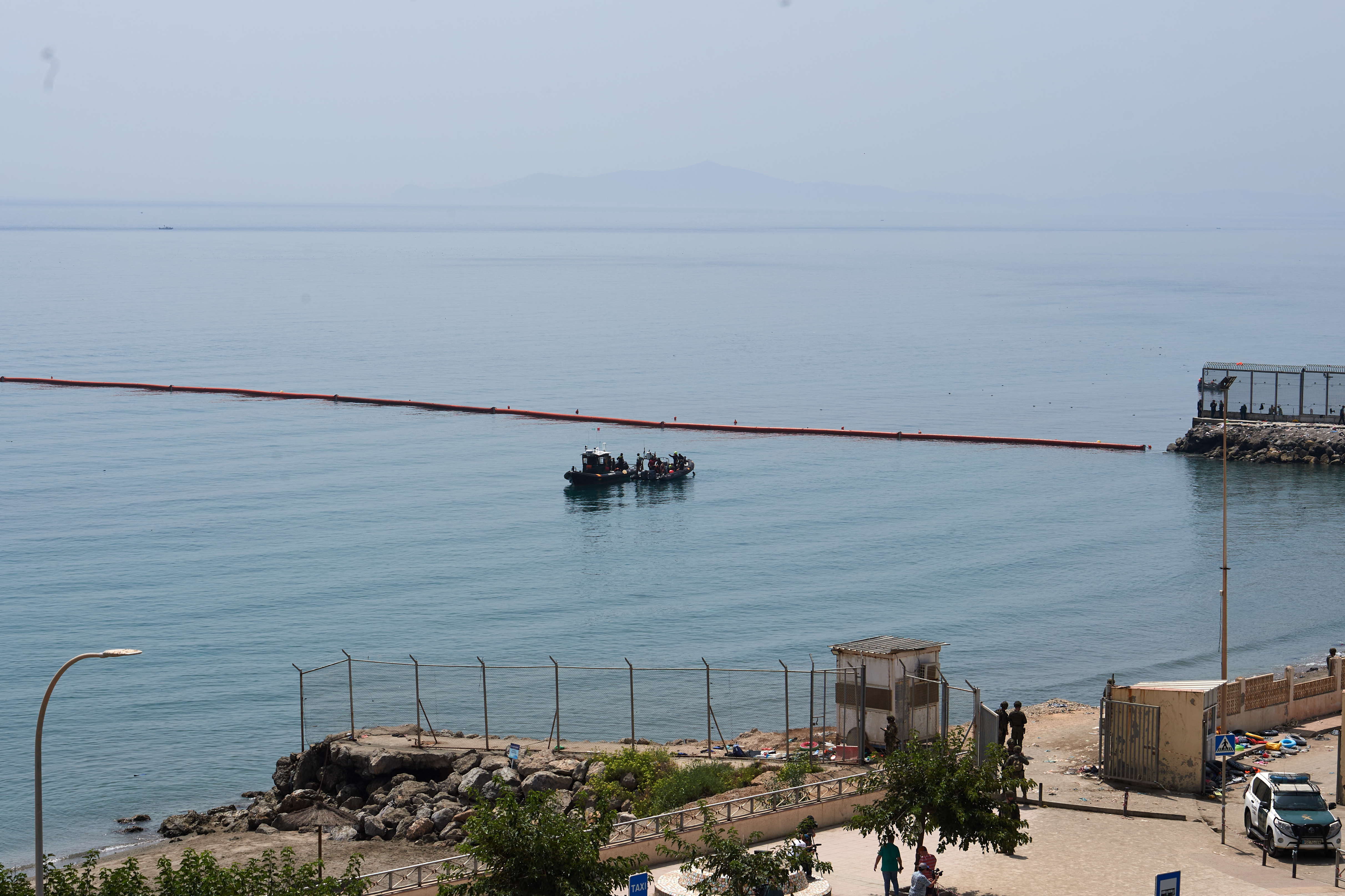 De Ceuta al Río Grande: las barreras flotantes que España y EE.UU. usan contra los migrantes