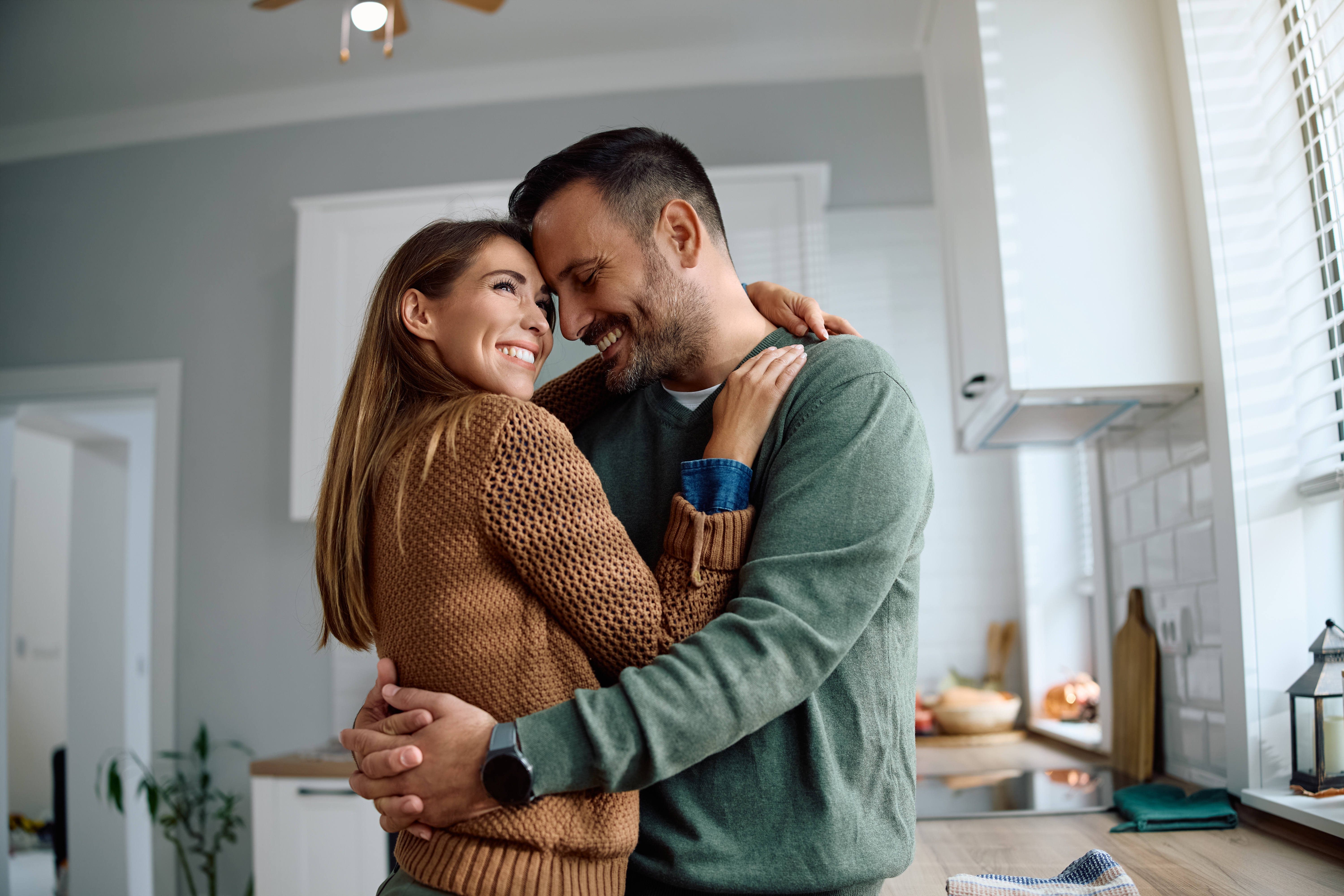 Los hombres del zodiaco que prefieren la monogamia: estos signos odian compartir