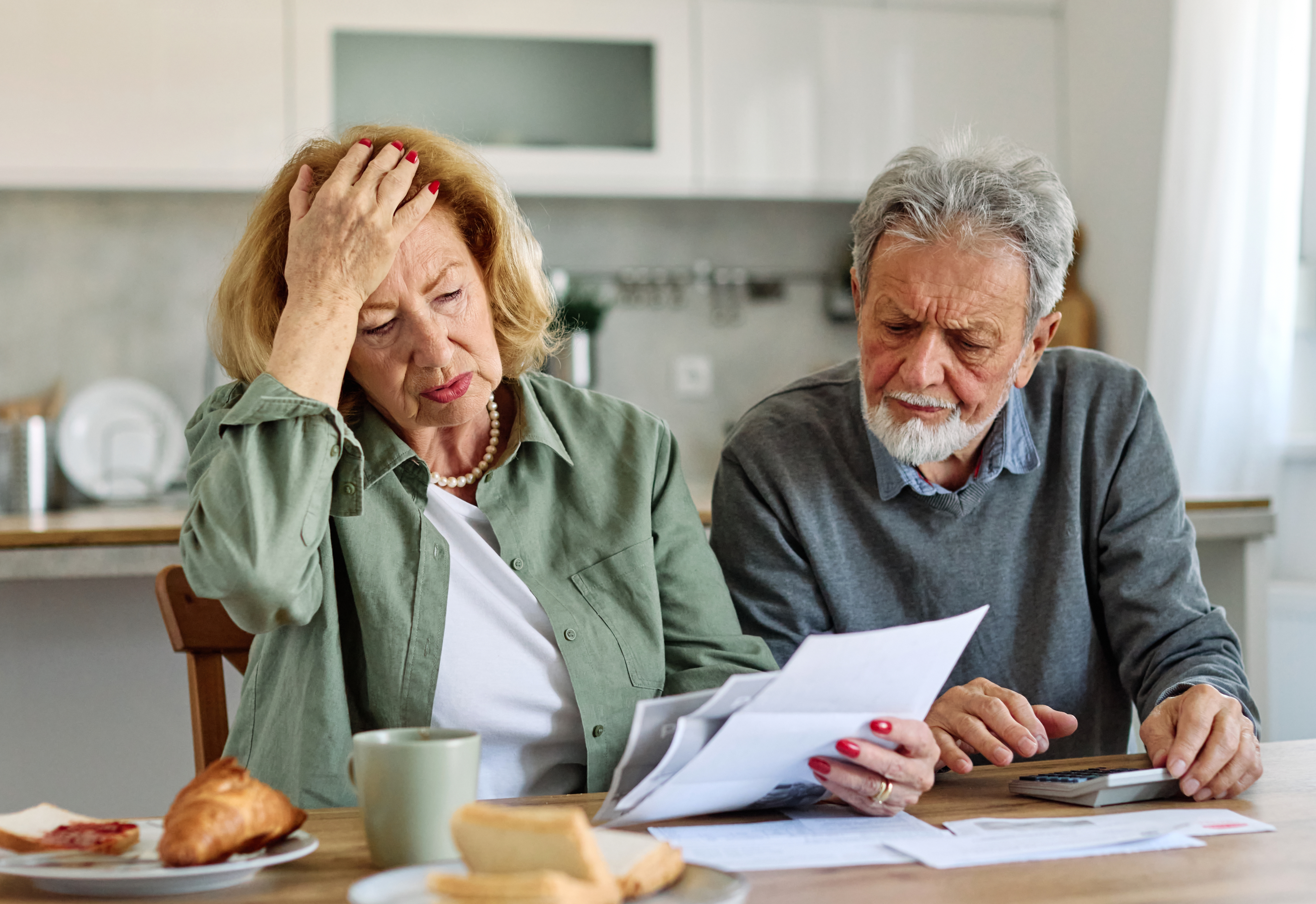 Jubilados revelan 6 gastos mensuales que no esperaban al retirarse