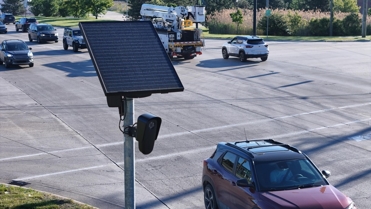 Cámaras Flock, la red que sigue los movimientos de los autos en Estados Unidos