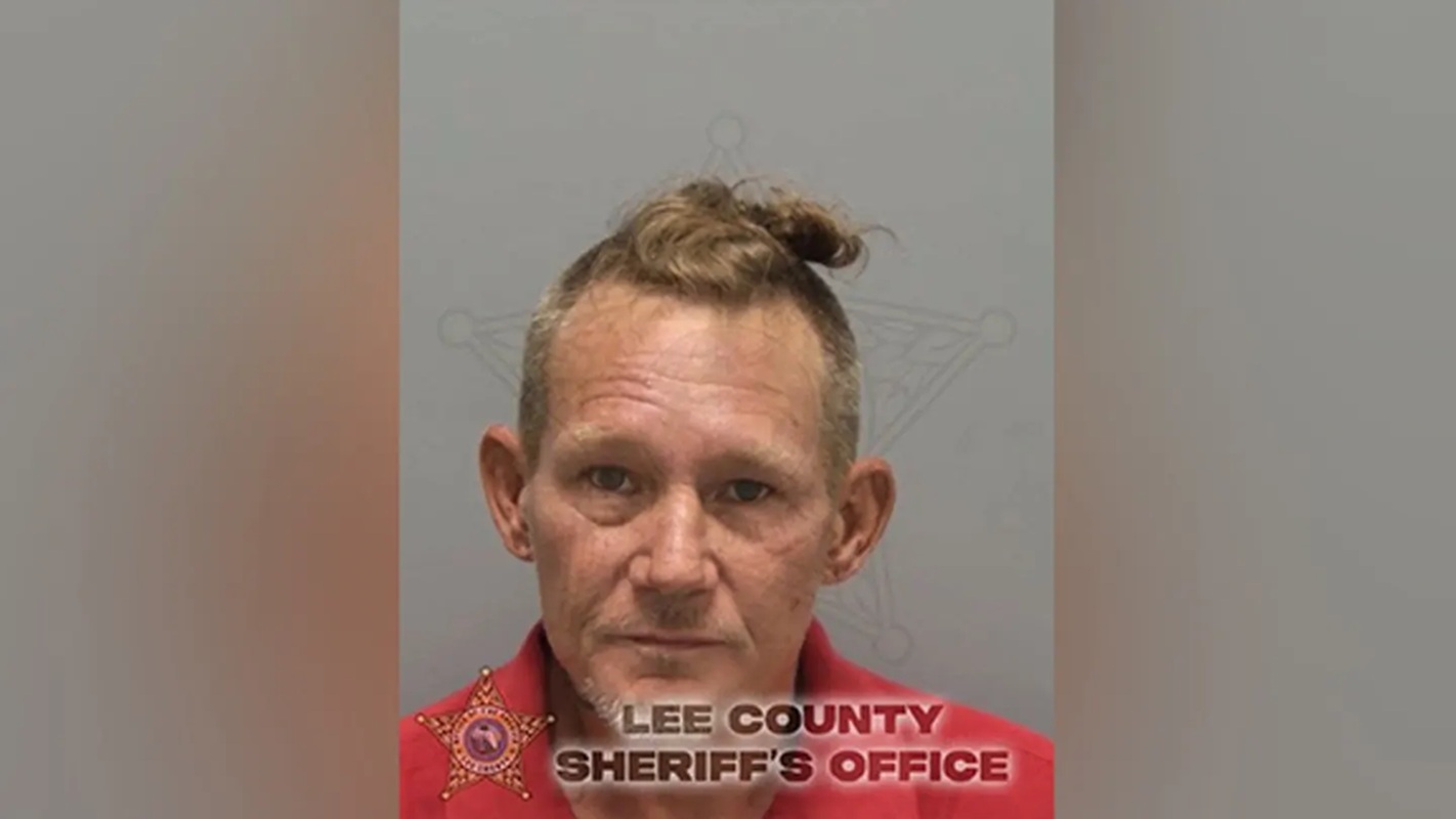 Padre de Florida es acusado de matar a los gatitos de su hija adolescente como castigo