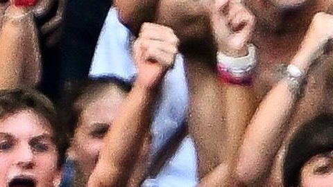 Genoa (Italy), 12/09/2026.- Genoas Mexican defender Johan Vasquez (right) celebrates with his team-mates after scoring a goal during the Italian Serie A soccer match Genoa CFC vs Frosinone Calcio at Luigi Ferraris stadium in Genoa, Italy, 12 September 2026. (Italia, Génova) EFE/EPA/Stringer