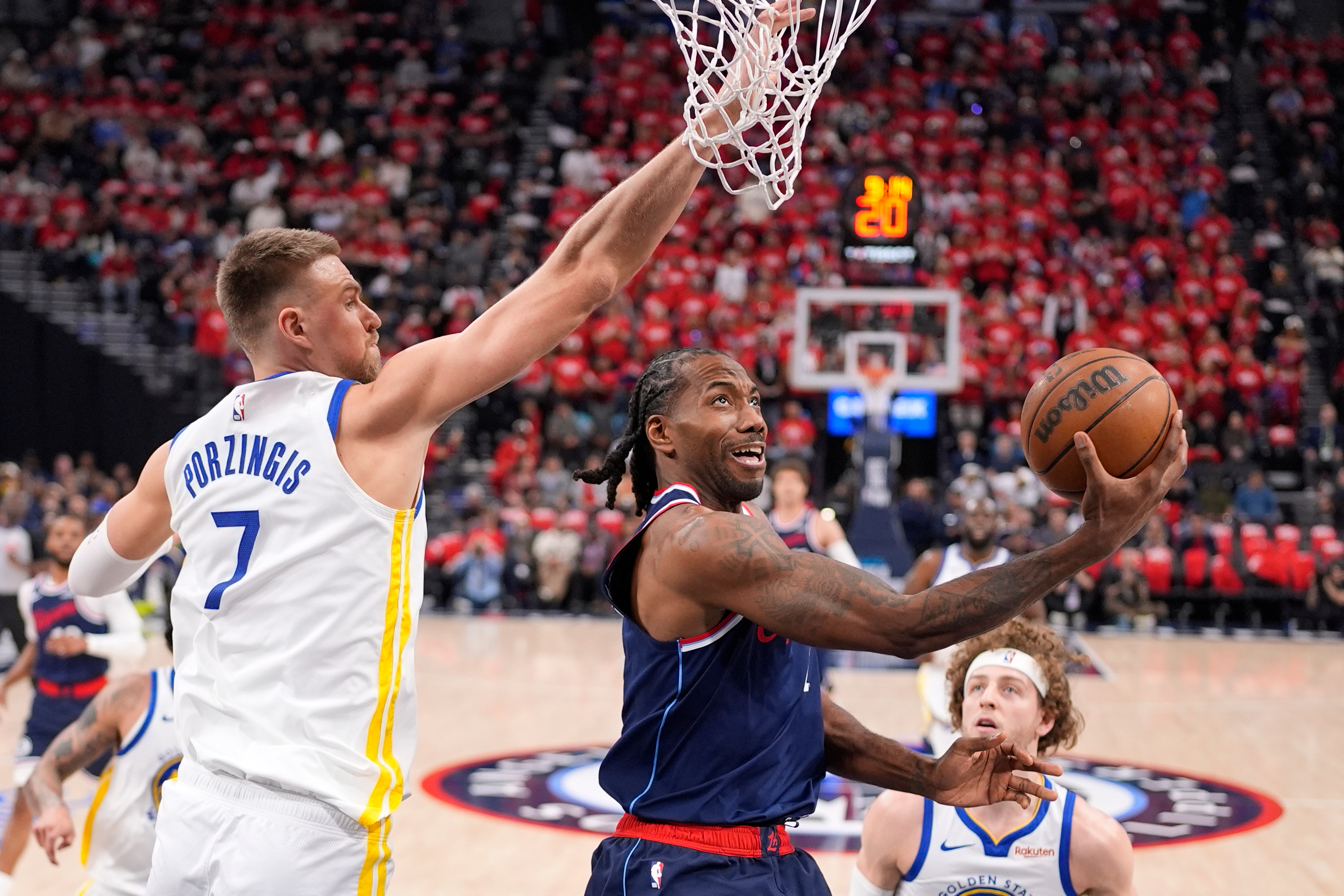 Duro golpe a los Clippers: pierden cinco picks de primera ronda y reciben multa de $30 millones