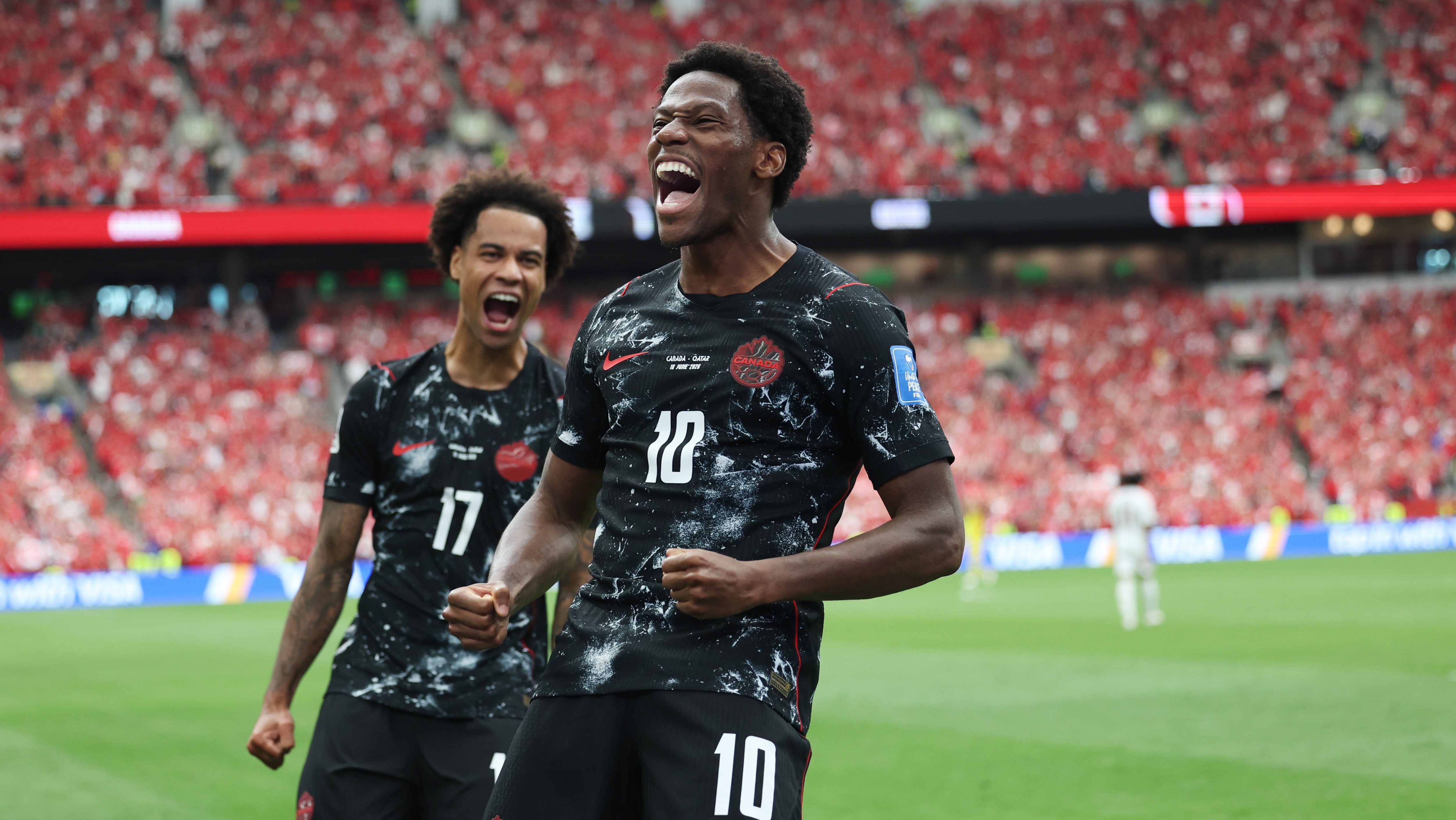 Canadiense Johnatan David ficha de último momento con el Atlético de Madrid