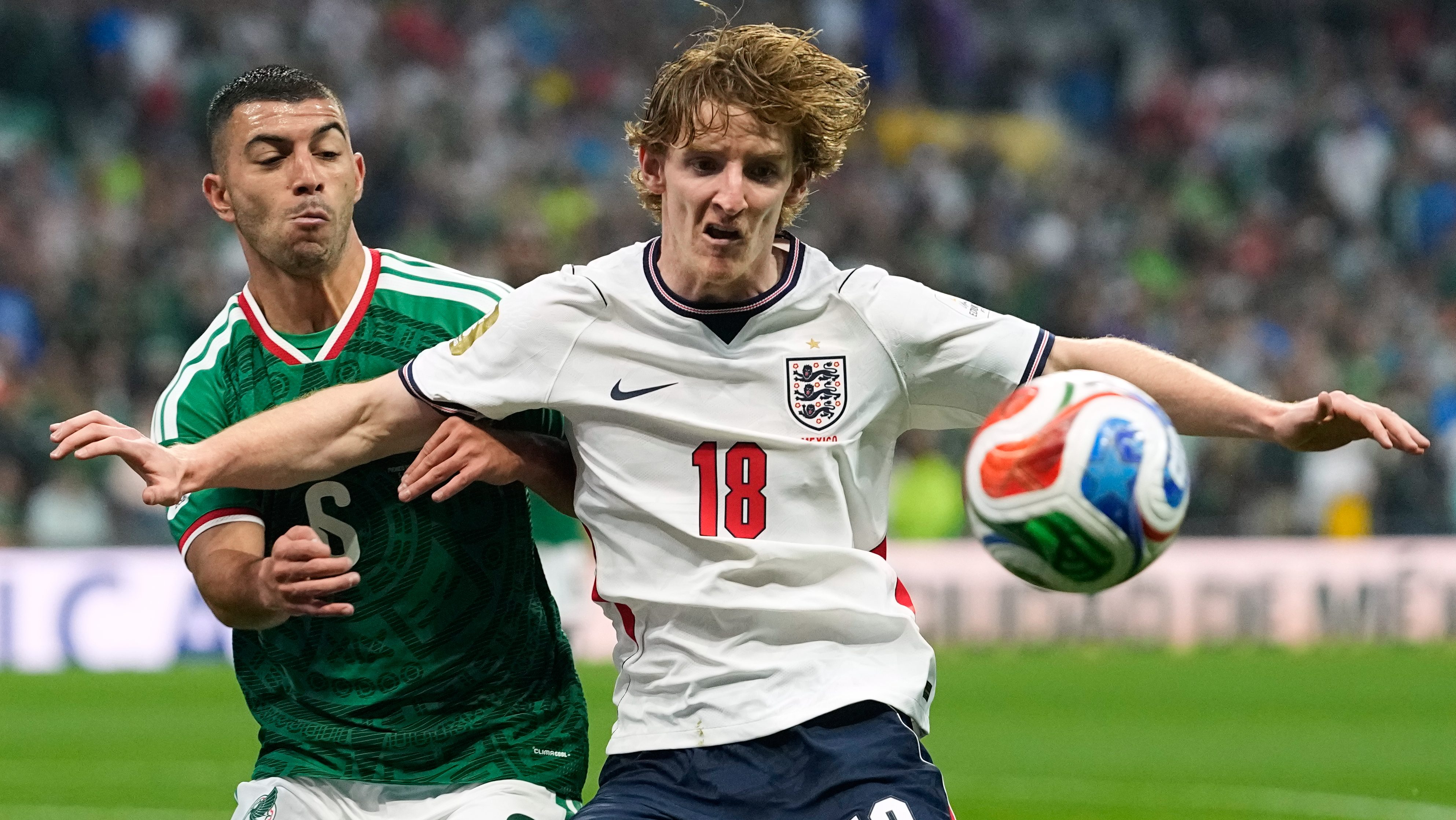 Anthony Gordon revela cómo el Tricolor obligó a Inglaterra a cambiar su estilo