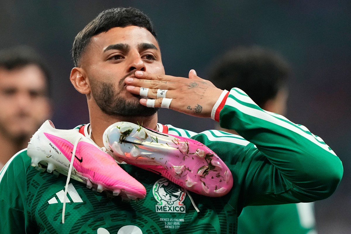 Alexis Vega analiza retirarse de la selección mexicana tras quedar fuera de la convocatoria de Rafa Márquez