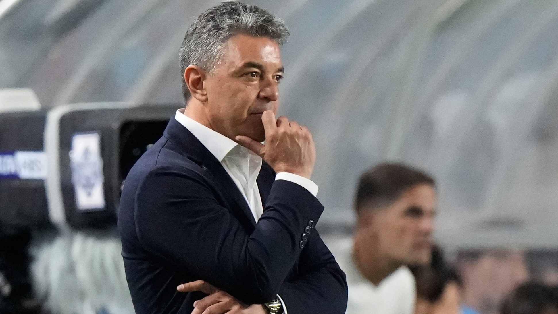 Diego Forlán y Marcelo Gallardo debutan con derrota: así les fue con Uruguay y Ecuador