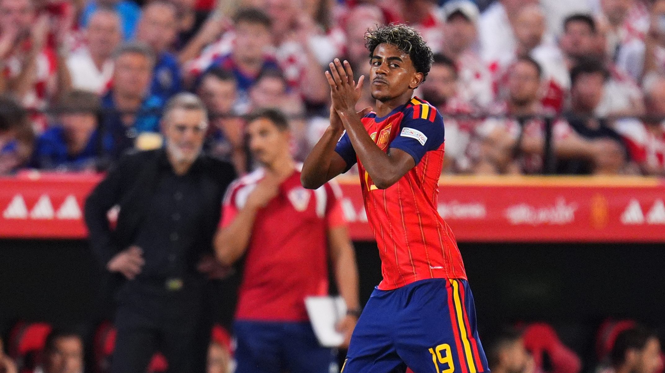 España golea 4-1 a Croacia con doblete de Lamine Yamal y mantiene su racha invicta