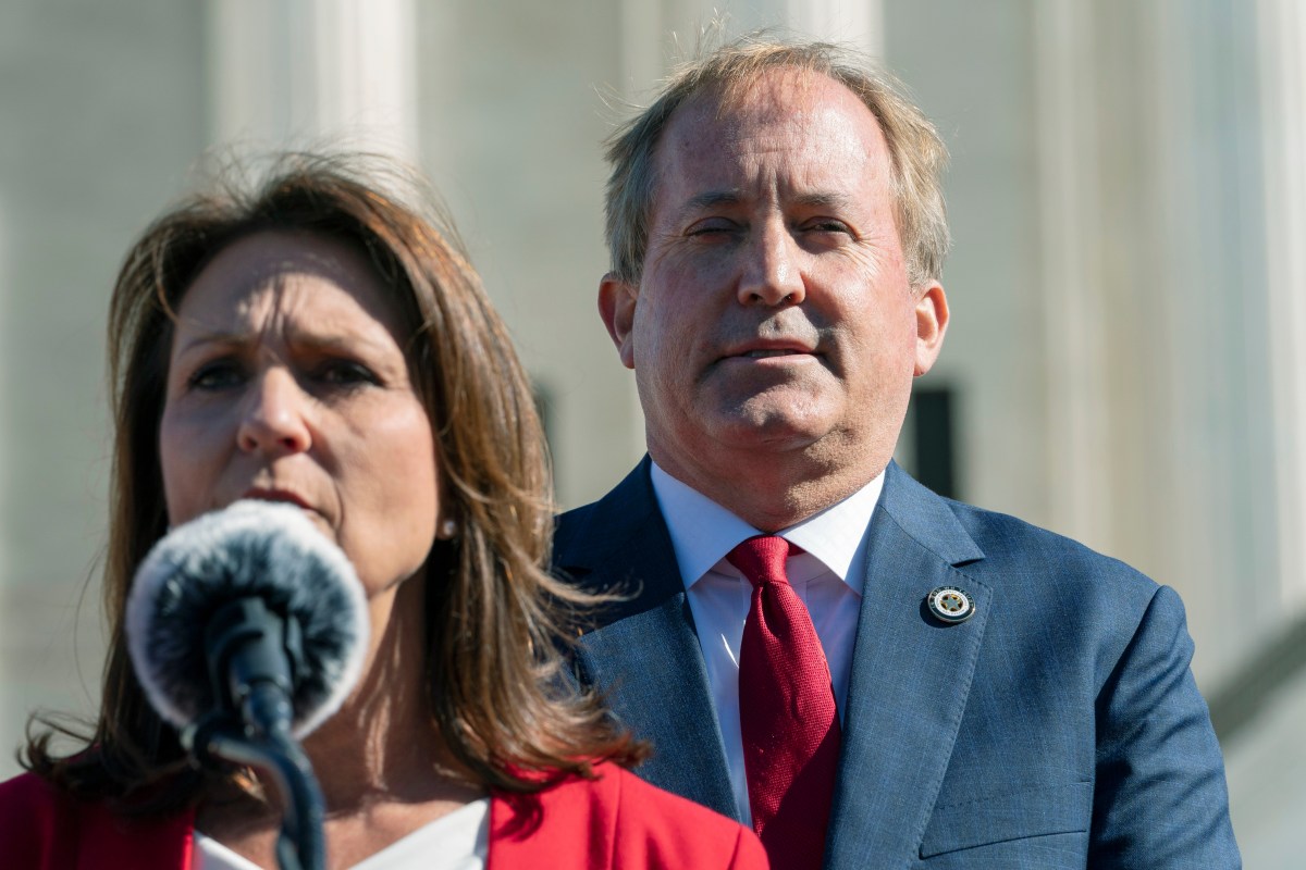 Angela Paxton pide a mujeres republicanas apoyar a candidatos del partido en Texas