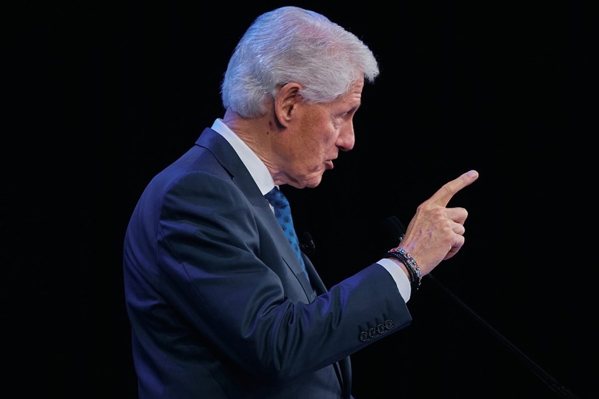 Clinton reconoce que, al igual que Trump, deseó prohibir la presencia de la prensa en la Casa Blanca