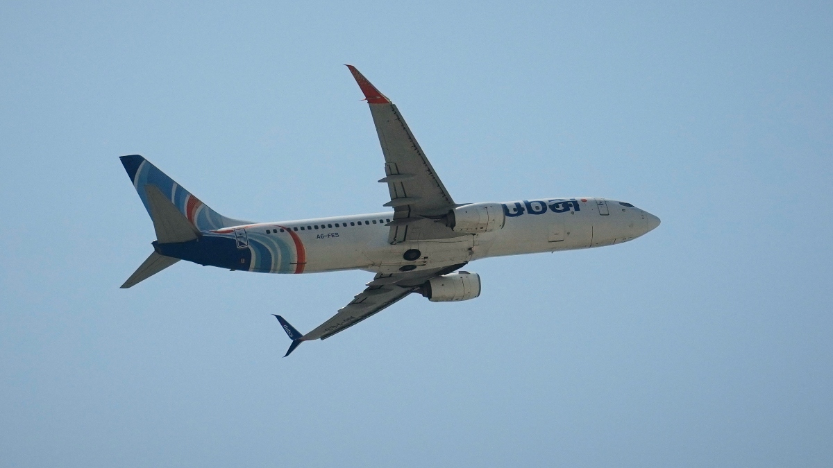 Emergencia en vuelo a Israel: piloto apuñaló a su compañero y habría intentado estrellar el avión