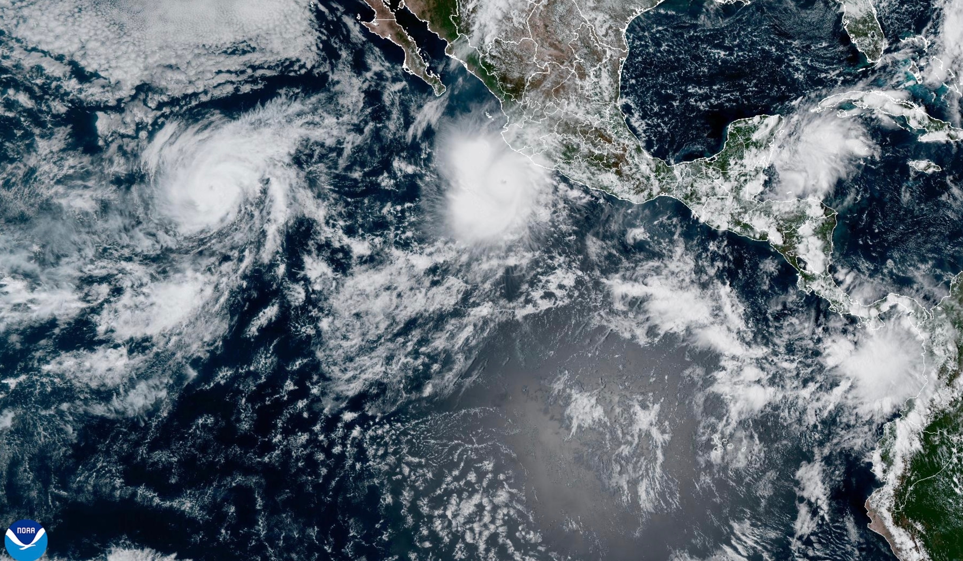 Huracán Polo eleva riesgo de inundaciones en el sur de California