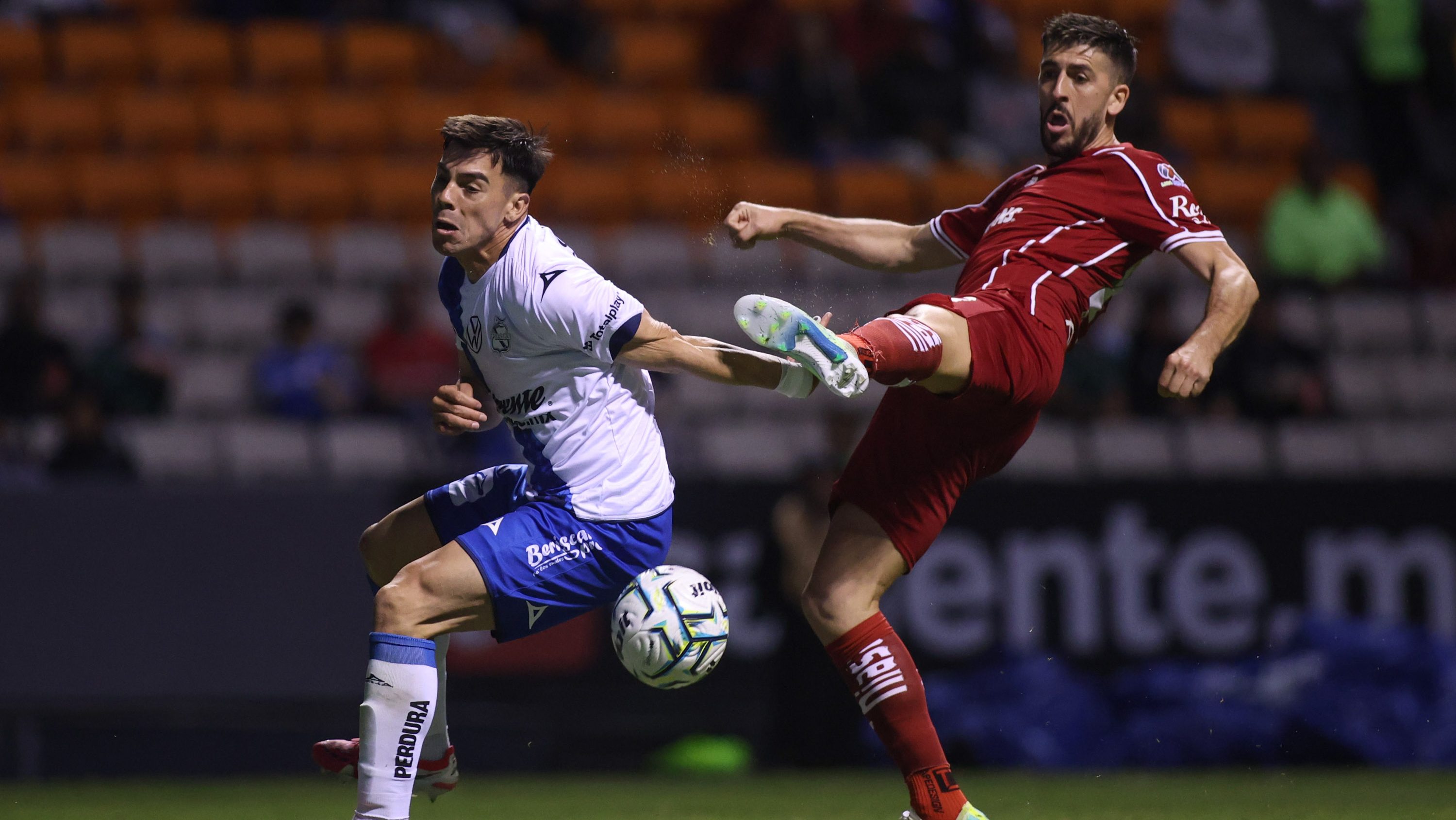 Paulinho se viste de diablo para echar a perder la noche mexicana de la&hellip;