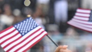 Joseph Edlow, director de USCIS, dijo que la agencia trabaja con el DOJ para investigar y buscar la desnaturalización en casos de presunto fraude.