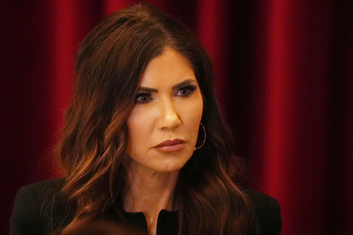 Kristi Noem se divorciará de su esposo después de descubrirse que le gustaba vestirse como travesti
