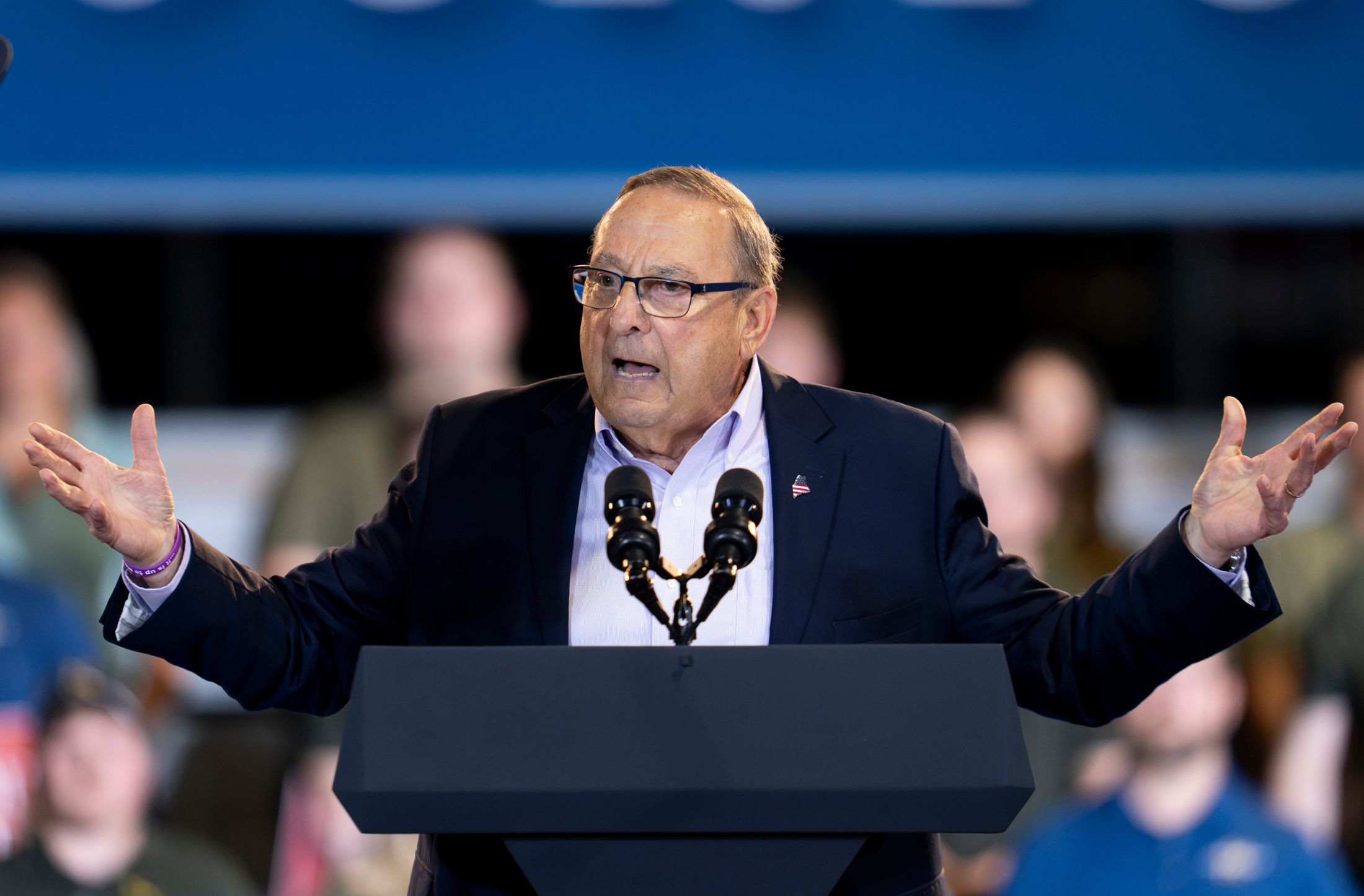 Republicano de Maine respalda a ICE, pero pide frenar deportación de familiar con permiso