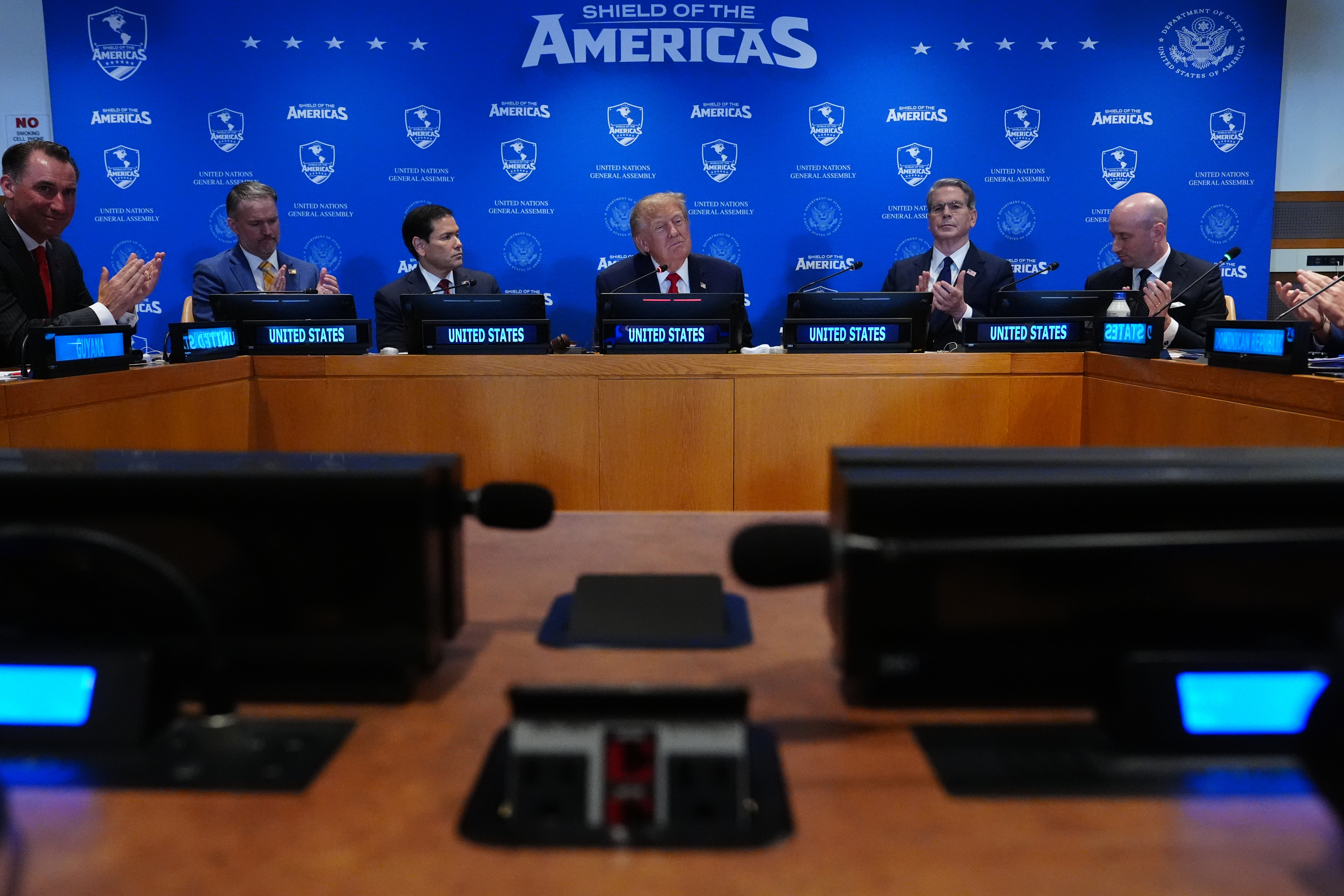 Trump ofrece respaldo militar a sus aliados de América Latina para combatir a los cárteles