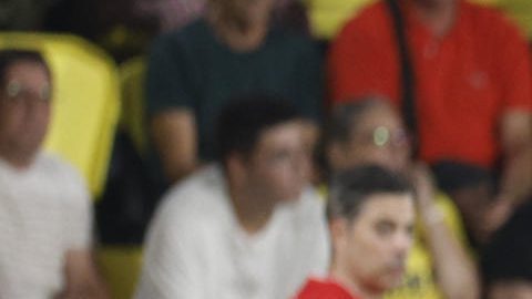 VILA-REAL (CASTELLÓN), 05/09/2026.- El jugador del Deportivo de A Coruña Pierre-Emerick Aubameyang remata para marcar gol durante el partido de la jornada 4 de LaLiga entre el Villarreal y el Deportivo de A Coruña, este sábado en Vila-real (Castellón). EFE/ Kai Forsterling