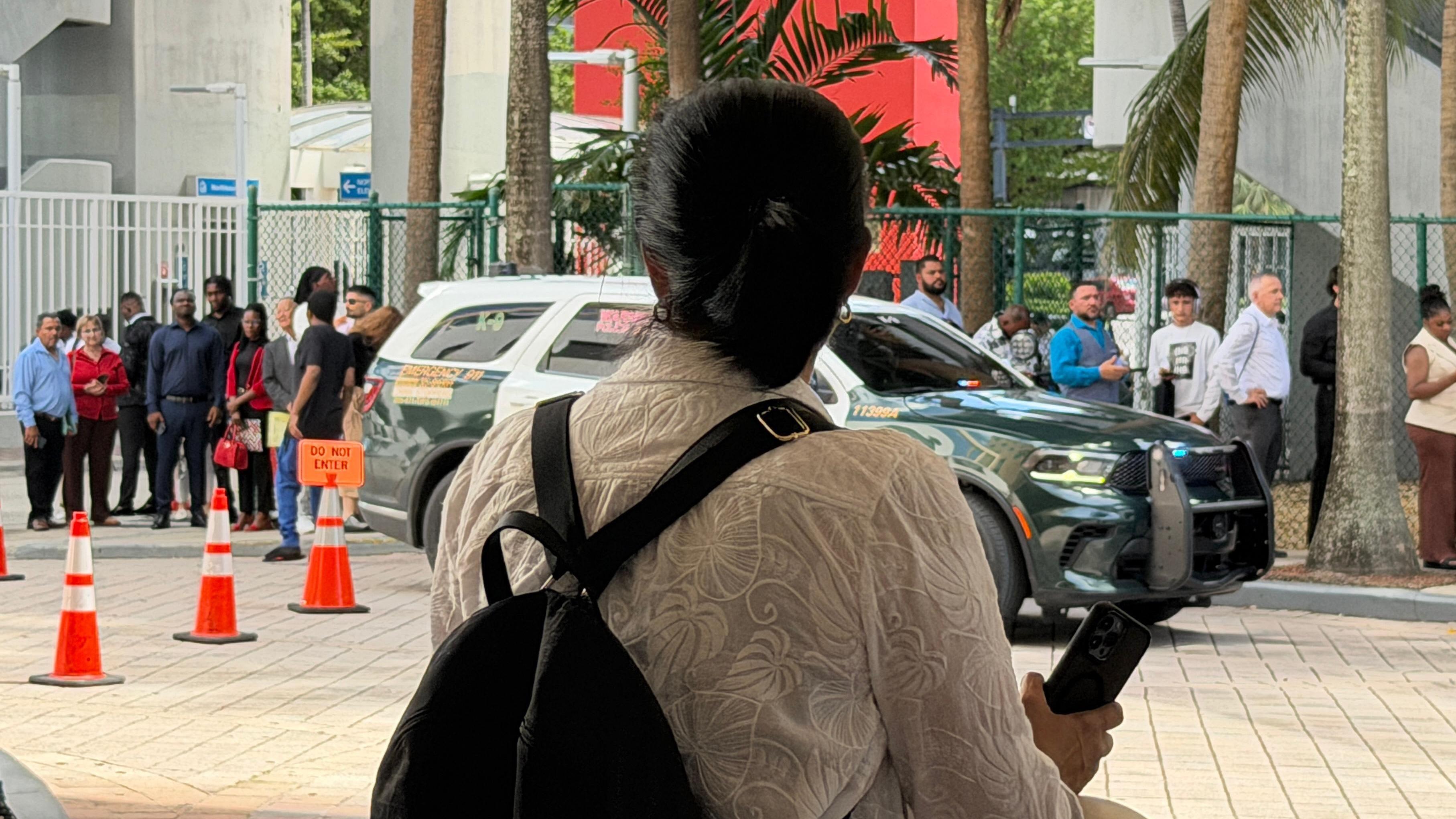 Las audiencias masivas en Miami que aceleran las deportaciones sin dar tiempo a los migrantes para defender sus casos