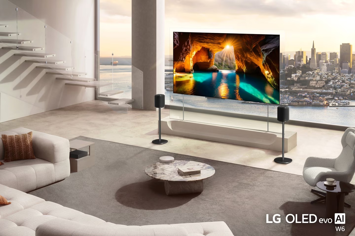 LG presenta los OLED evo W6 con solo 9 mm de grosor y un diseño que limpia la pared de cables