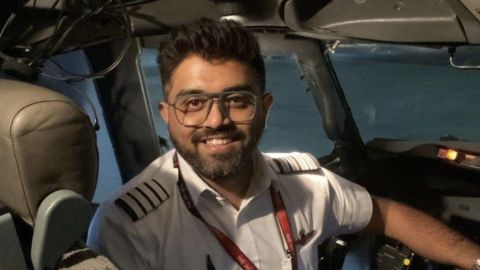 El piloto indio apuñalado en un vuelo con destino a Israel al que califican de héroe