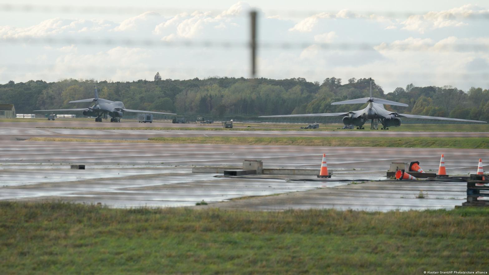 Estados Unidos retira todos sus bombarderos de base aérea en Reino Unido