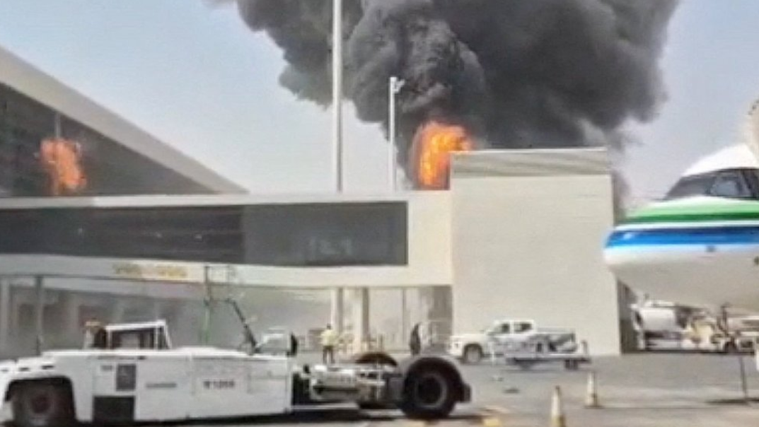 Al menos 12 muertos y más de 300 heridos en un ataque contra el aeropuerto internacional de Riad, la capital de Arabia Saudita