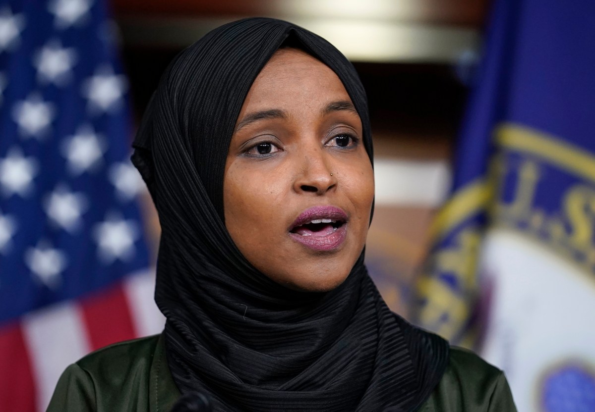 Agentes federales registran casa de Ilhan Omar, representante de Minnesota