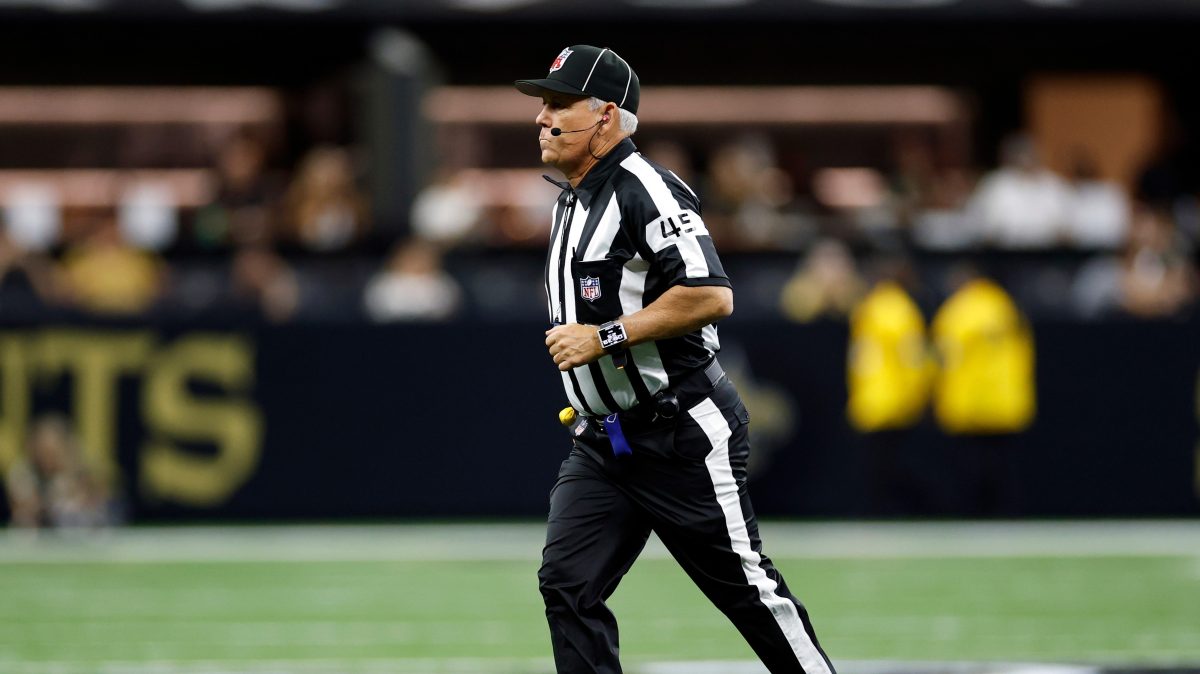 NFL Suspends Line Judge Jeff Seeman for Insulting Player