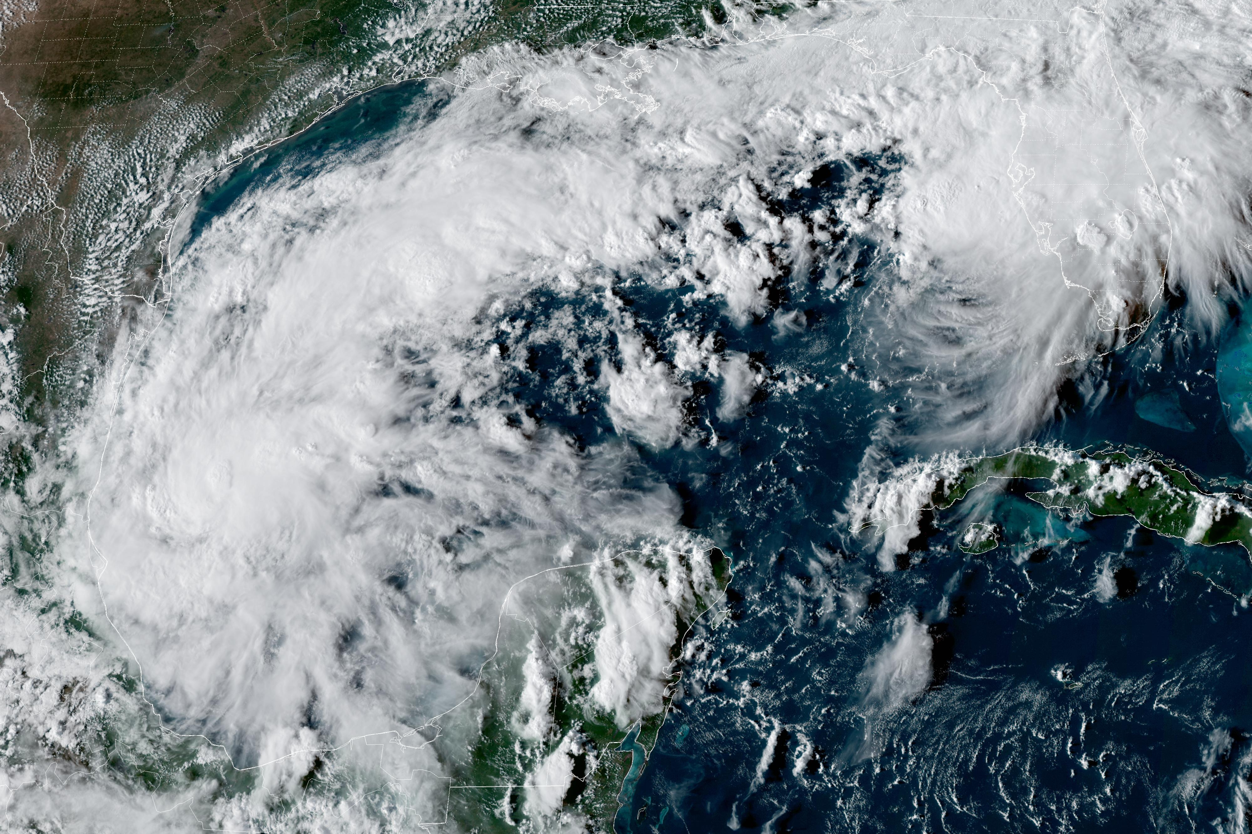 Tormenta tropical Isaías amenaza la costa del Golfo y podría convertirse en huracán