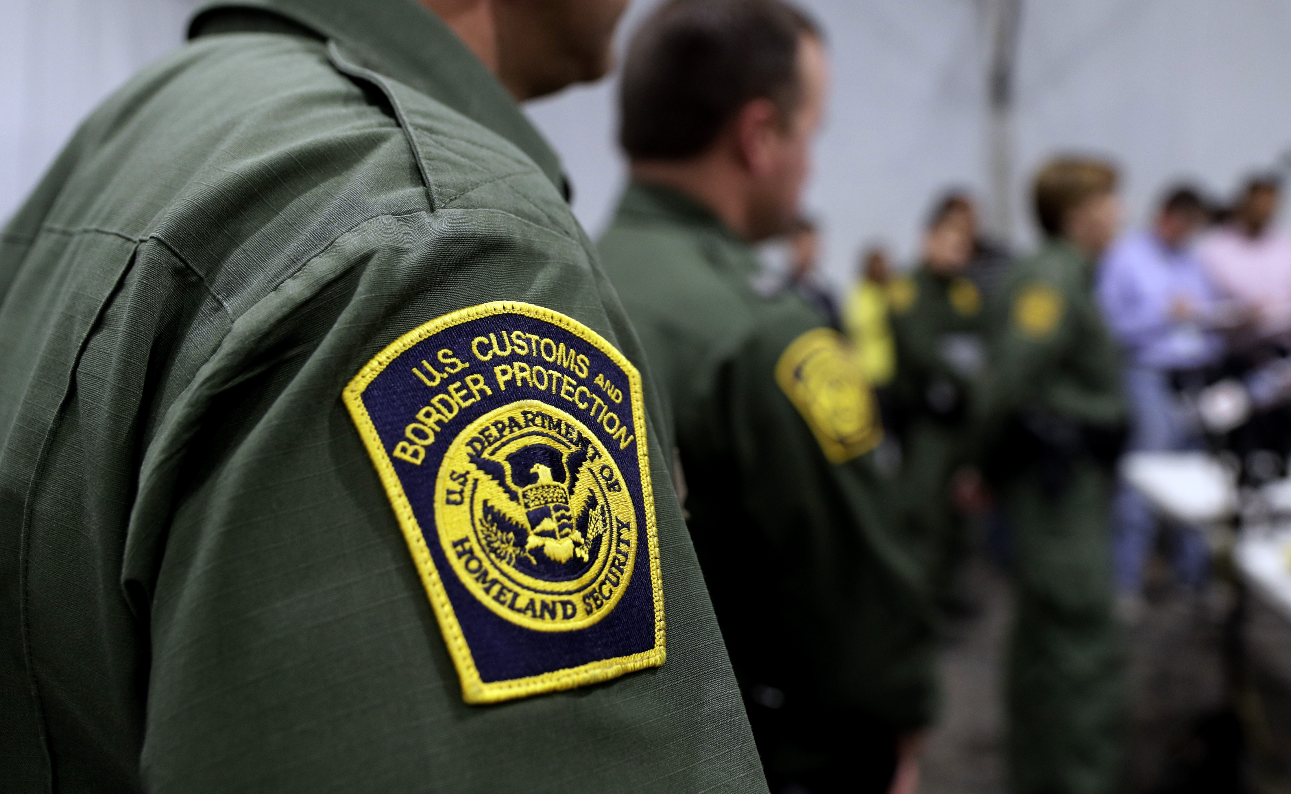 Migrantes indocumentados: CBP intercepta bote con 14 personas frente al condado de Orange