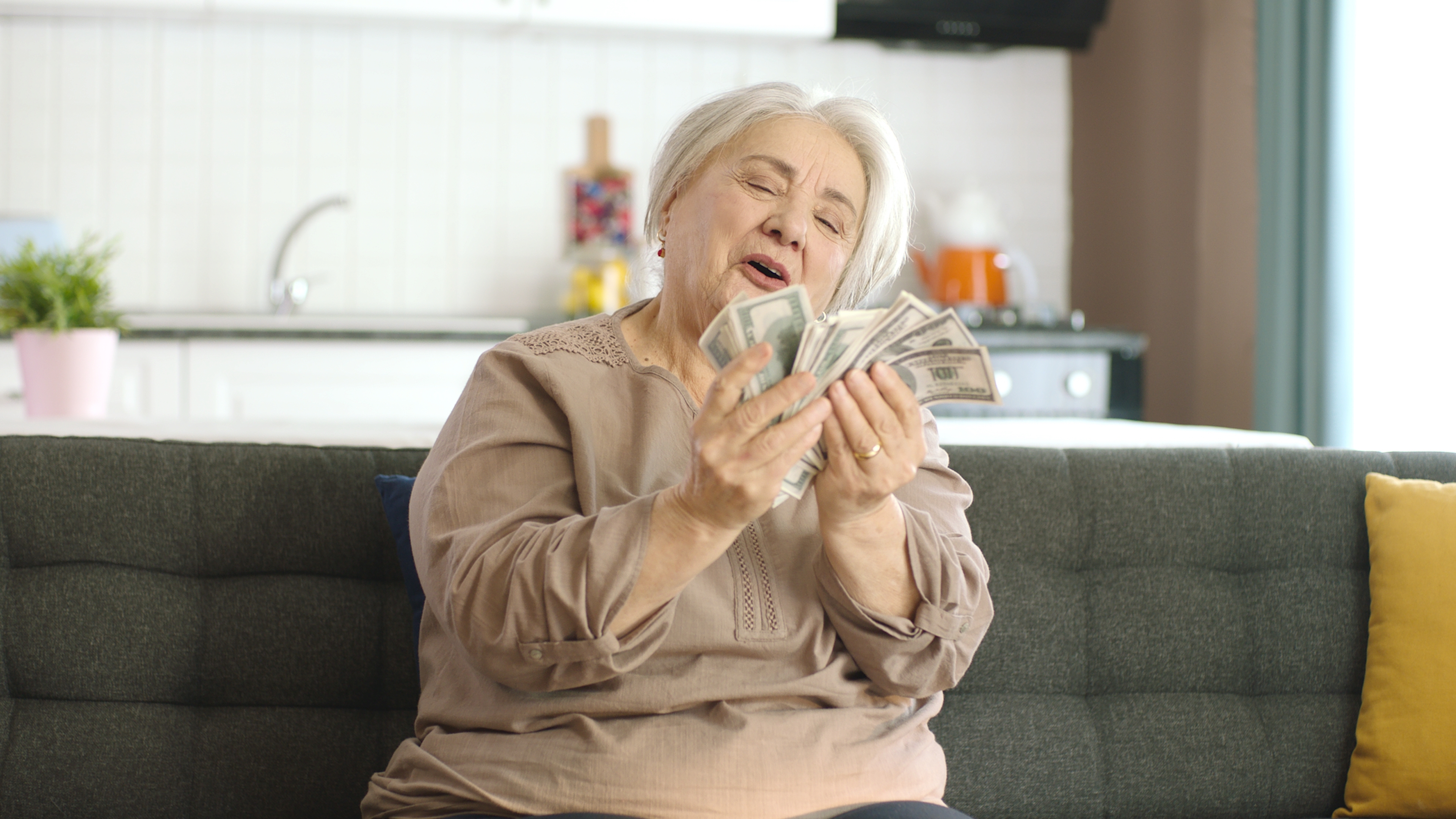 Beneficiarios de Medicare podrían recibir un cheque del gobierno de Trump