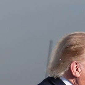 Donald Trump en un acercamiento con la prensa
