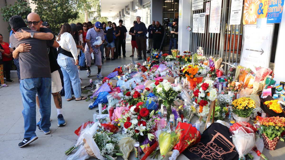 "Nadie detuvo el acoso": alumnos y padres lamentan la muerte del joven Xavier en horas de clase